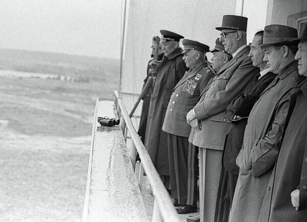Charles de Gaulle en visite en URSS - Sputnik Afrique