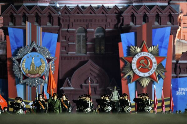 Moscou: répétition nocturne du défilé de la Victoire - Sputnik Afrique