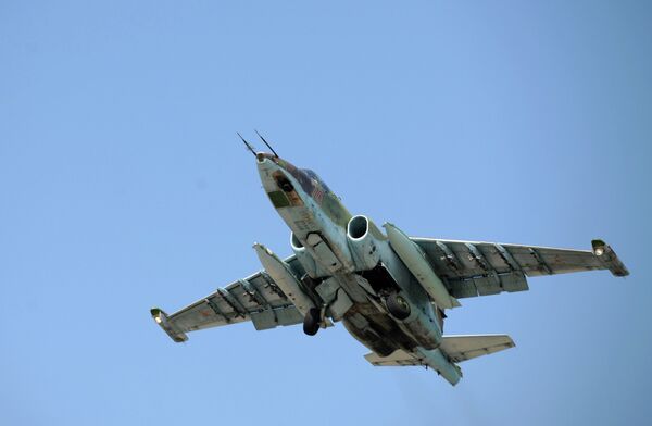 Un avion Su-25 participant au tournoi de tir en avion de combat Aviadarts - Sputnik Afrique