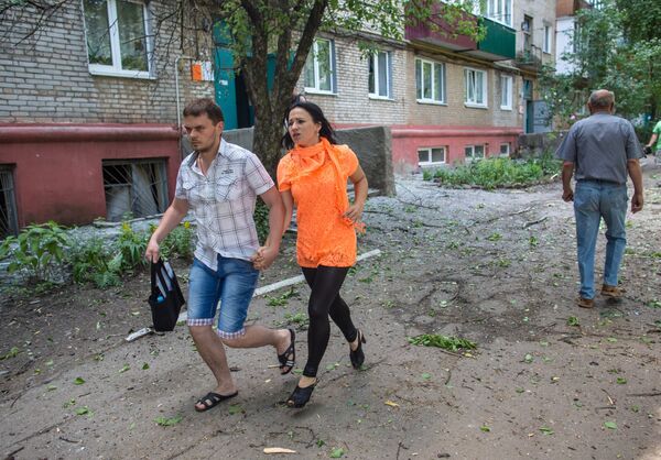 Ukraine: Slaviansk pilonnée par l'artillerie - Sputnik Afrique