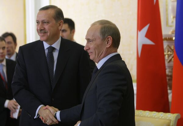 La Turquie d'Erdogan va s'orienter vers la Russie (expert) - Sputnik Afrique