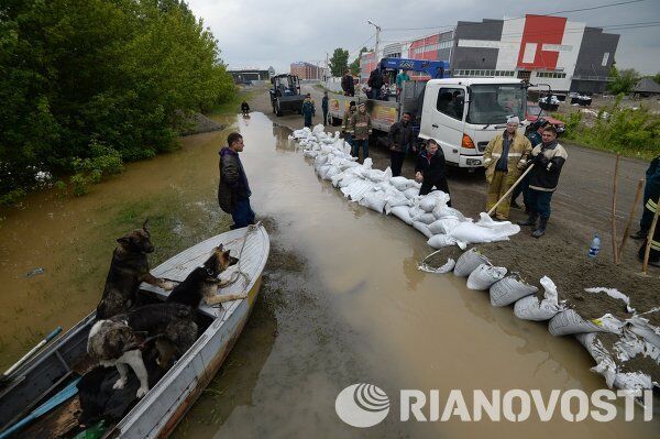 Russie: l'Altaï en proie aux inondations - Sputnik Afrique