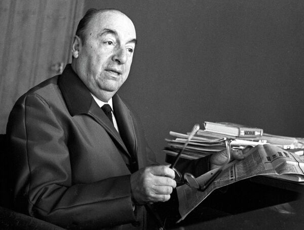 Le poète chilien Pablo Neruda - Sputnik Afrique