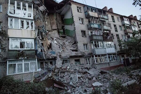 Ukraine: Moscou exhorte Kiev à ne pas pilonner les villes paisibles - Sputnik Afrique