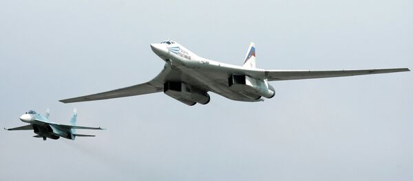 Bombardier stratégique supersonique russe Tu-160 - Sputnik Afrique