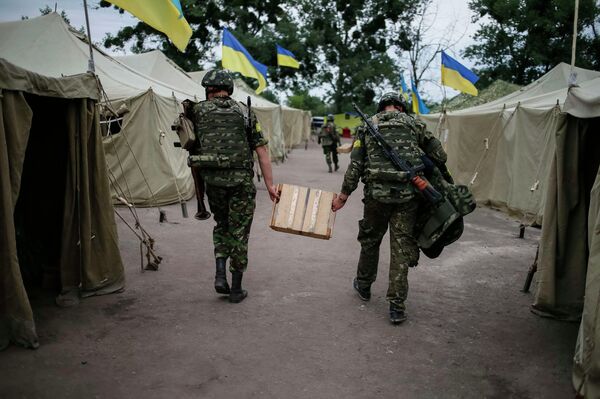 L'Ukraine demande l'aide militaire internationale - Sputnik Afrique