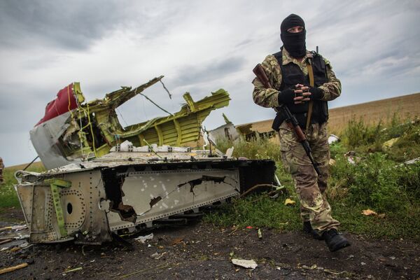 Ukraine/crash: Porochenko affirme avoir des photos prises par satellite - Sputnik Afrique