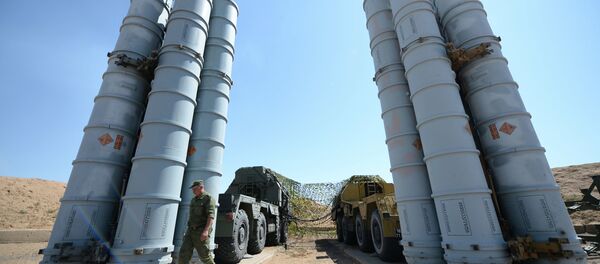 Боевые стрельбы ЗРС С-300 на полигоне Ашулук - Sputnik Afrique