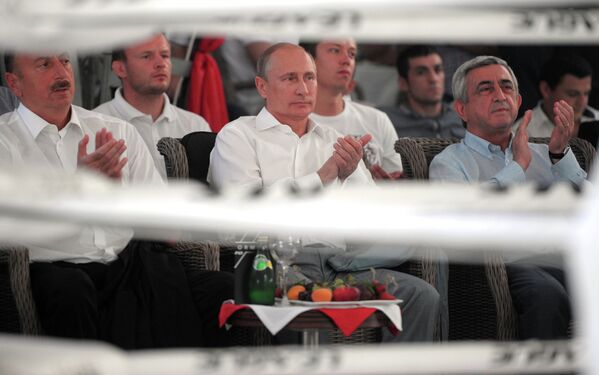 Le président Poutine au tournoi de sambo à Sotchi - Sputnik Afrique