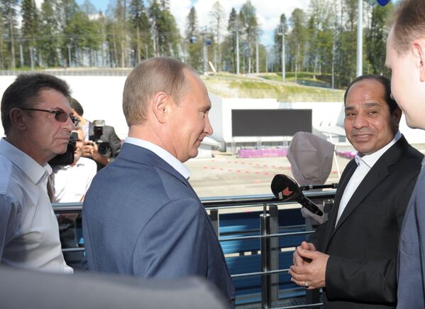 Les présidents russe et égyptien à Sotchi - Sputnik Afrique
