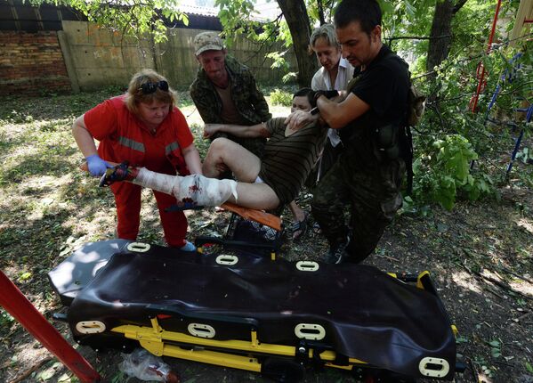 Donetsk: les pilonnages de l'armée blessent des civils - Sputnik Afrique