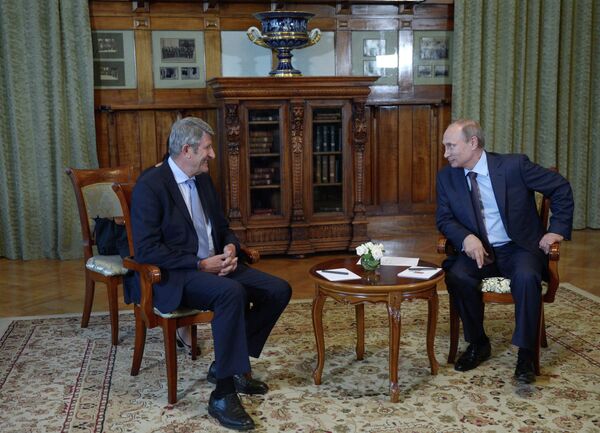 Philippe de Villiers et Vladimir Poutine à Ialta - Sputnik Afrique