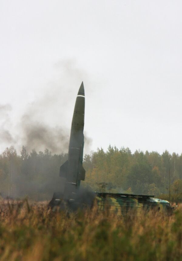 Ukraine: Kiev reprend l'usage de missiles balistiques contre les insurgés (TV) - Sputnik Afrique