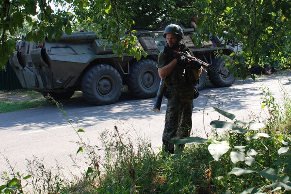 Les forces d'autodéfense de la république de Donetsk - Sputnik Afrique