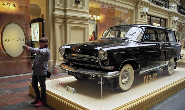 Exposition de voitures soviétiques à Moscou - Sputnik Afrique