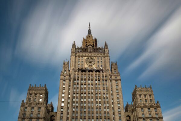 Moscou invite les USA et l'UE à cesser de torpiller les ententes sur l'Ukraine - Sputnik Afrique