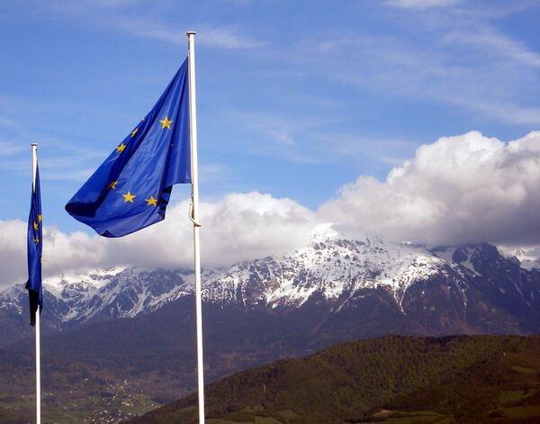 Traité transatlantique: l'indépendance économique de l'UE menacée (Pouchkov) - Sputnik Afrique