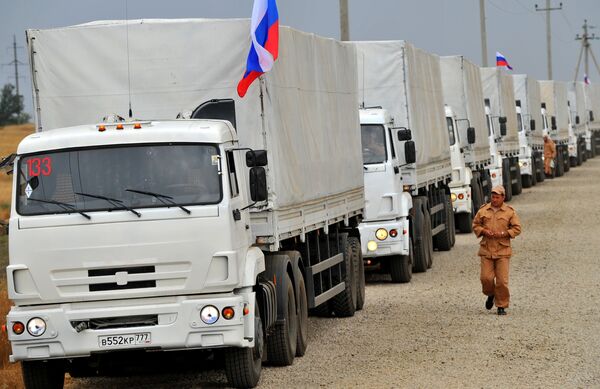 Un deuxième convoi humanitaire russe arrive à Lougansk - Sputnik Afrique