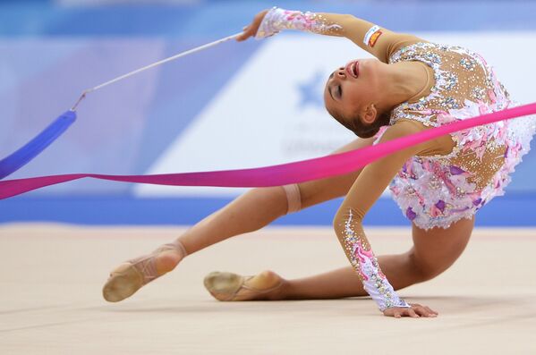 Gymnastique rythmique: les Russes Mamun et Kudryavtseva championnes du monde - Sputnik Afrique