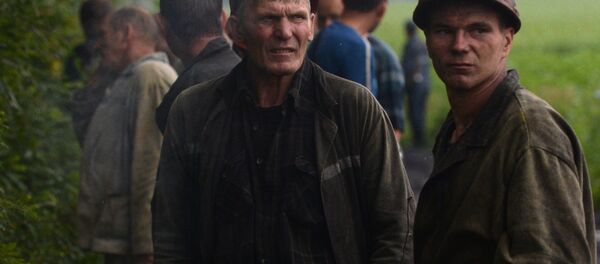 Ukraine: des mineurs en colère protestent devant le siège du gouvernement - Sputnik Afrique