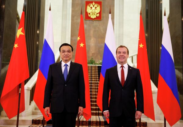 Li Keqiang et Dmitri Medvedev - Sputnik Afrique