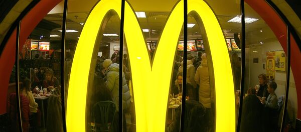 Russie: dix restaurants McDonald's fermés pour violations sanitaires - Sputnik Afrique