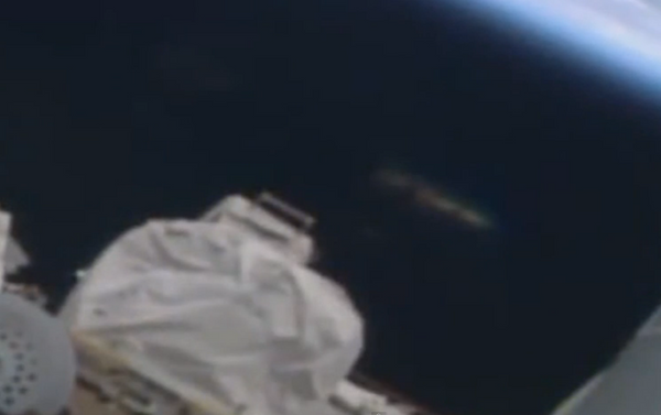 ISS: un OVNI filmé par les astronautes - Sputnik Afrique