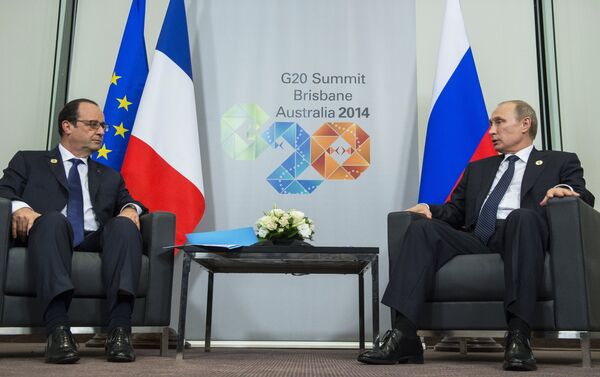 Président russe Vladimir Poutine et président français François Hollande - Sputnik Afrique
