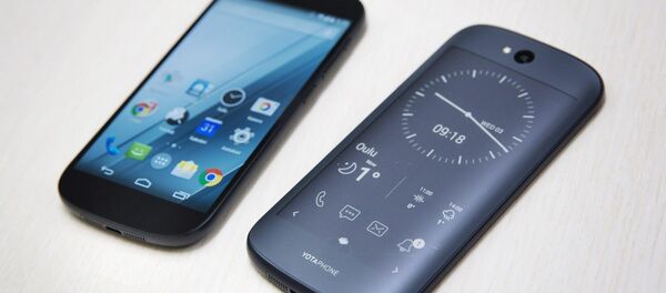 Présentation du smartphone russe YotaPhone 2 - Sputnik Afrique