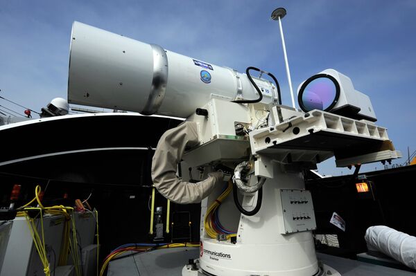 Etats-Unis: les tests d'une arme laser dépassent les attentes - Sputnik Afrique