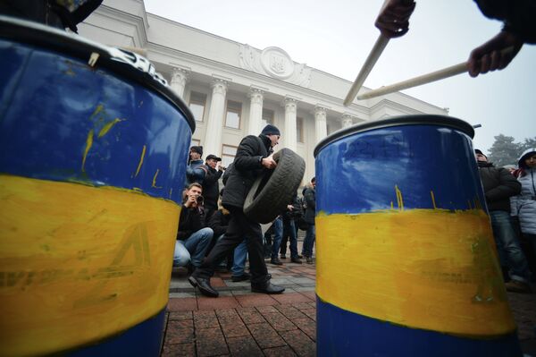 Ukraine: pays pique-assiettes et banqueroutier (député russe) - Sputnik Afrique