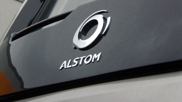 The logo of French conglomerate Alstom, as seen on the front side of the Alstom Prima II locomotive, just beneath the driver's window. - Sputnik Afrique