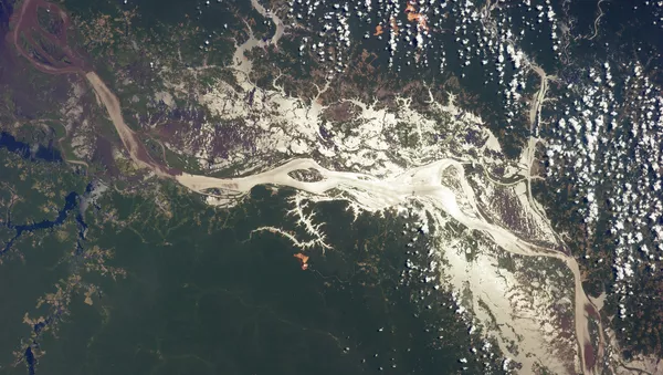Dans cette tribu amazonienne, cet objet remplace les mots (vidéo) - Sputnik Afrique