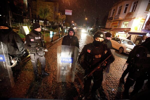 Istanbul: un attentat suicide à l'entrée d'un poste de police - Sputnik Afrique