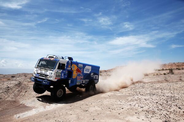 Dakar 2015 - camions/autos: les Russes remportent la 5e étape - Sputnik Afrique