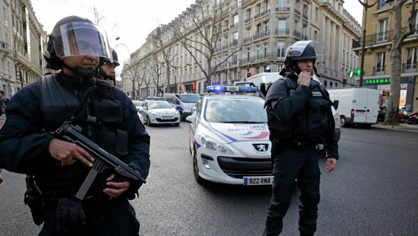 Paris: les terroristes ont utilisé des munitions bosniaques vieilles de 30 ans (médias) - Sputnik Afrique