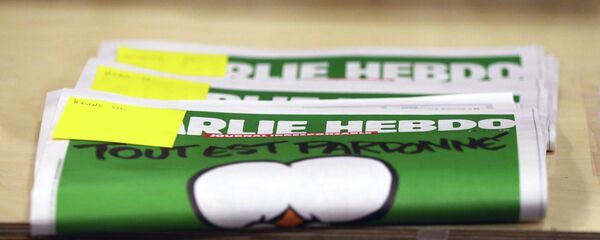 numéro de l'hebdomadaire français satirique Charlie Hebdo - Sputnik Afrique