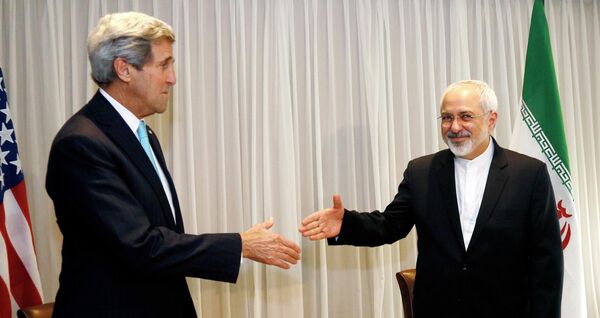 John Kerry et Mohammad Jawad Zarif - Sputnik Afrique