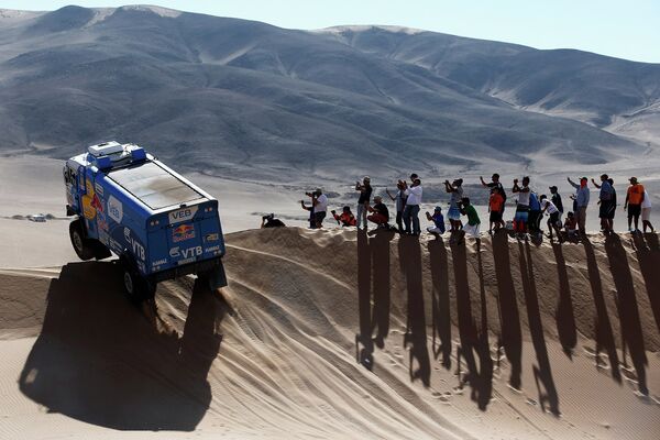 Les camions russes Kamaz au rallye Dakar 2015 - Sputnik Afrique