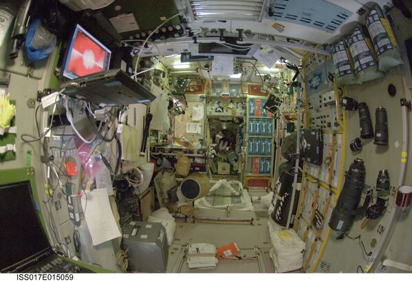 Excursion à bord de l'ISS - Sputnik Afrique