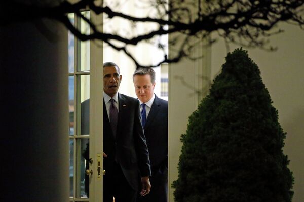 Barack Obama et David Cameron - Sputnik Afrique