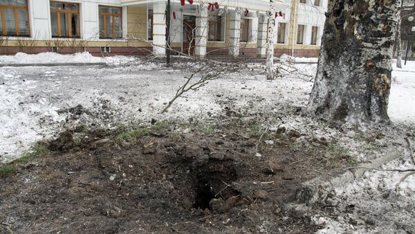 Donetsk: un arrêt de tram touché par des obus, neuf morts - Sputnik Afrique