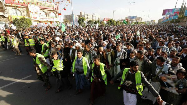 Yémen: manifestation monstre contre la gouvernance des rebelles chiites à Sanaa - Sputnik Afrique