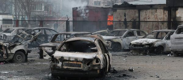 La ville ukrainienne de Marioupol attaquée aux lance-roquettes - Sputnik Afrique